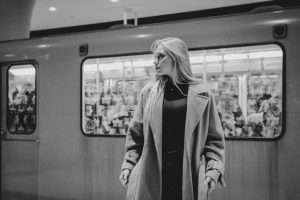How to Style a Camel Coat for Autumn Weekends